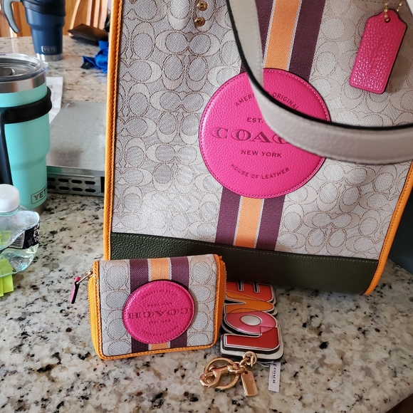 Coach Handbags - COACH NWT JACQUARD SIGNATURE TOTE COMBO